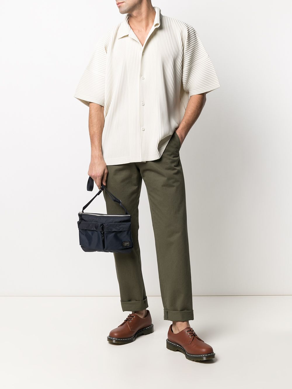 Force nylon shoulder bag