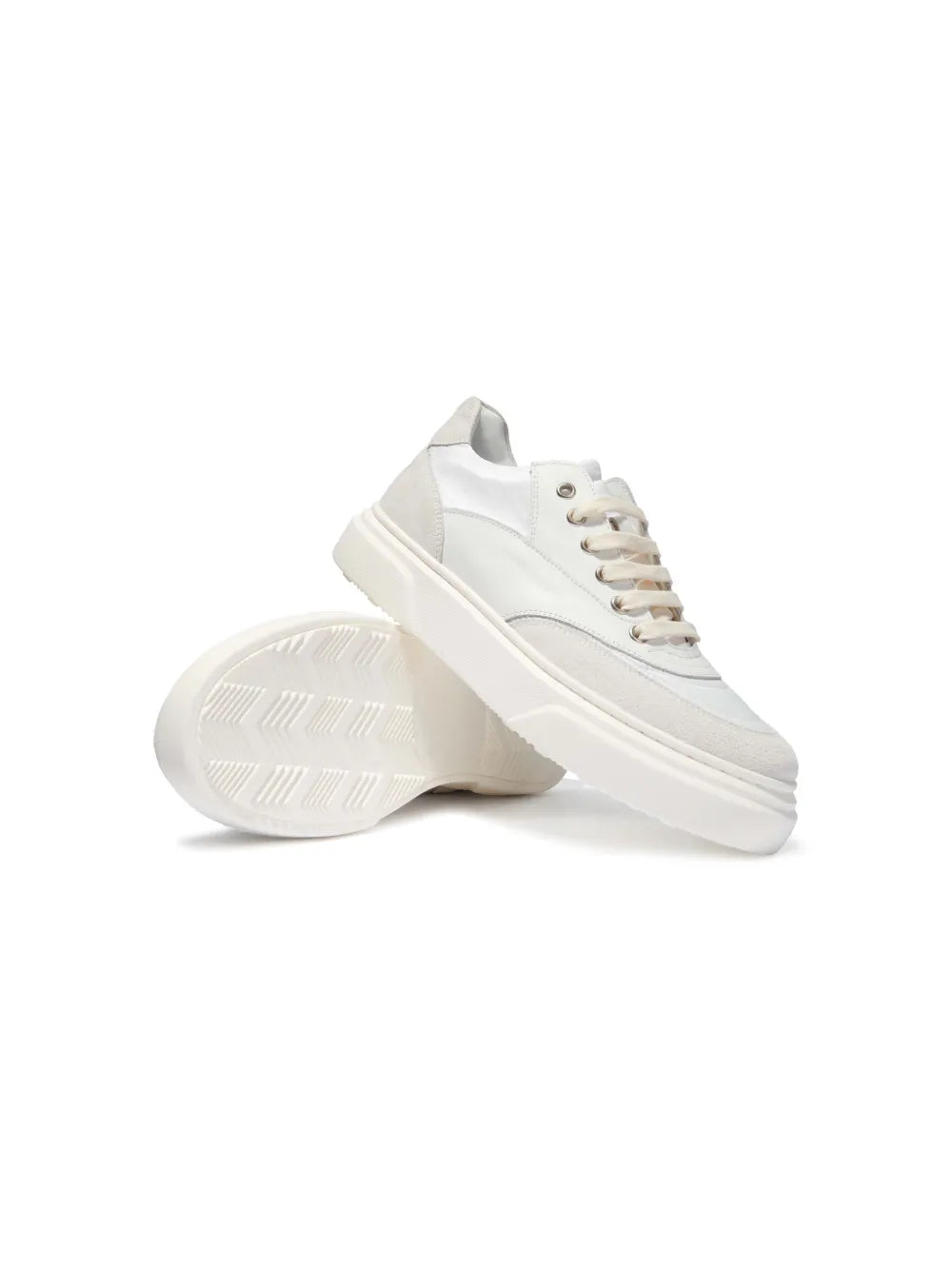 *****************Low-Top Leather Sneakers