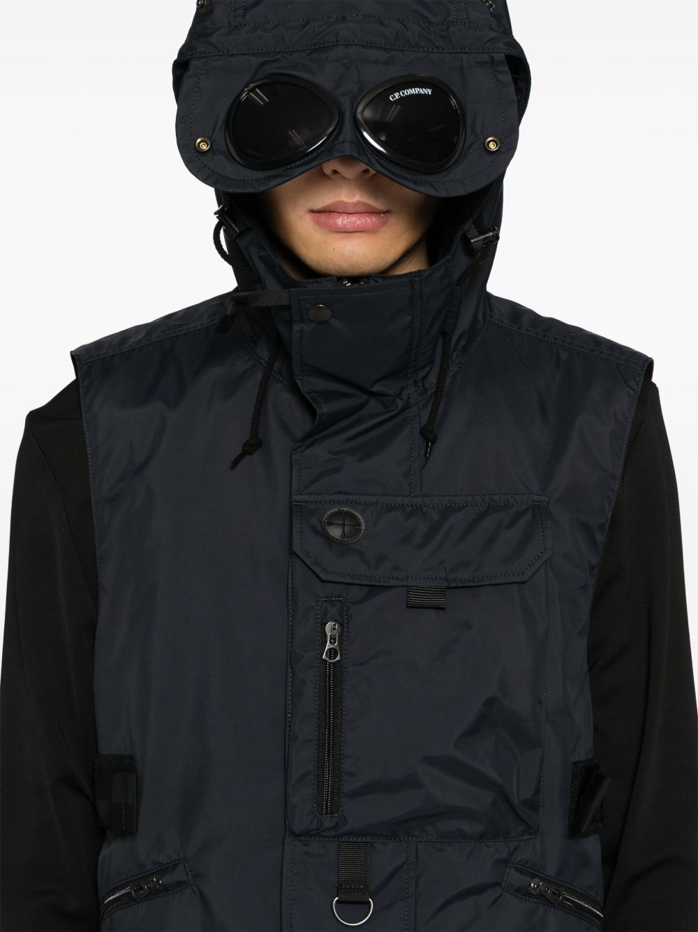 zip-up gilet