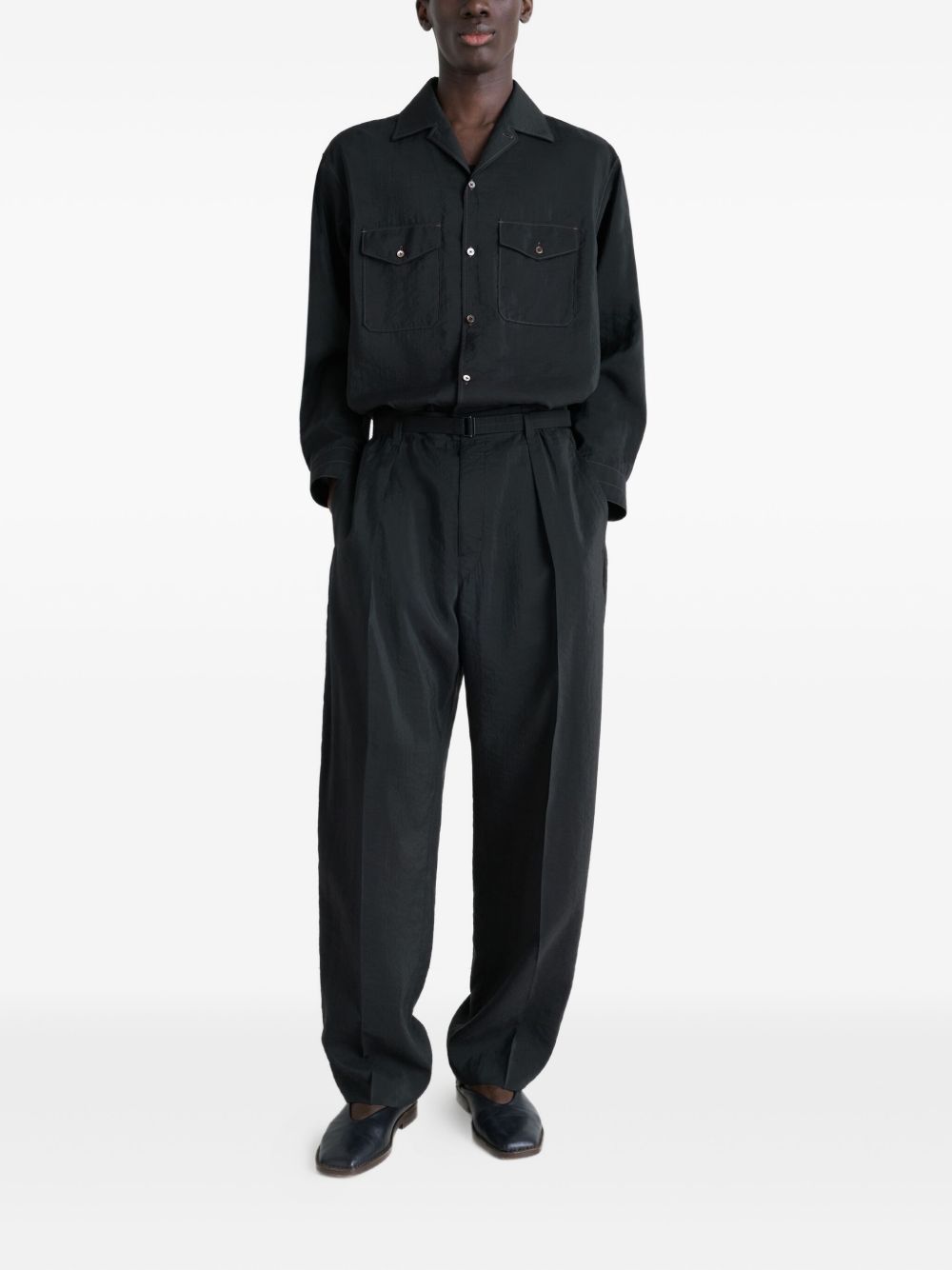 notched-collar fla-pocket shirt