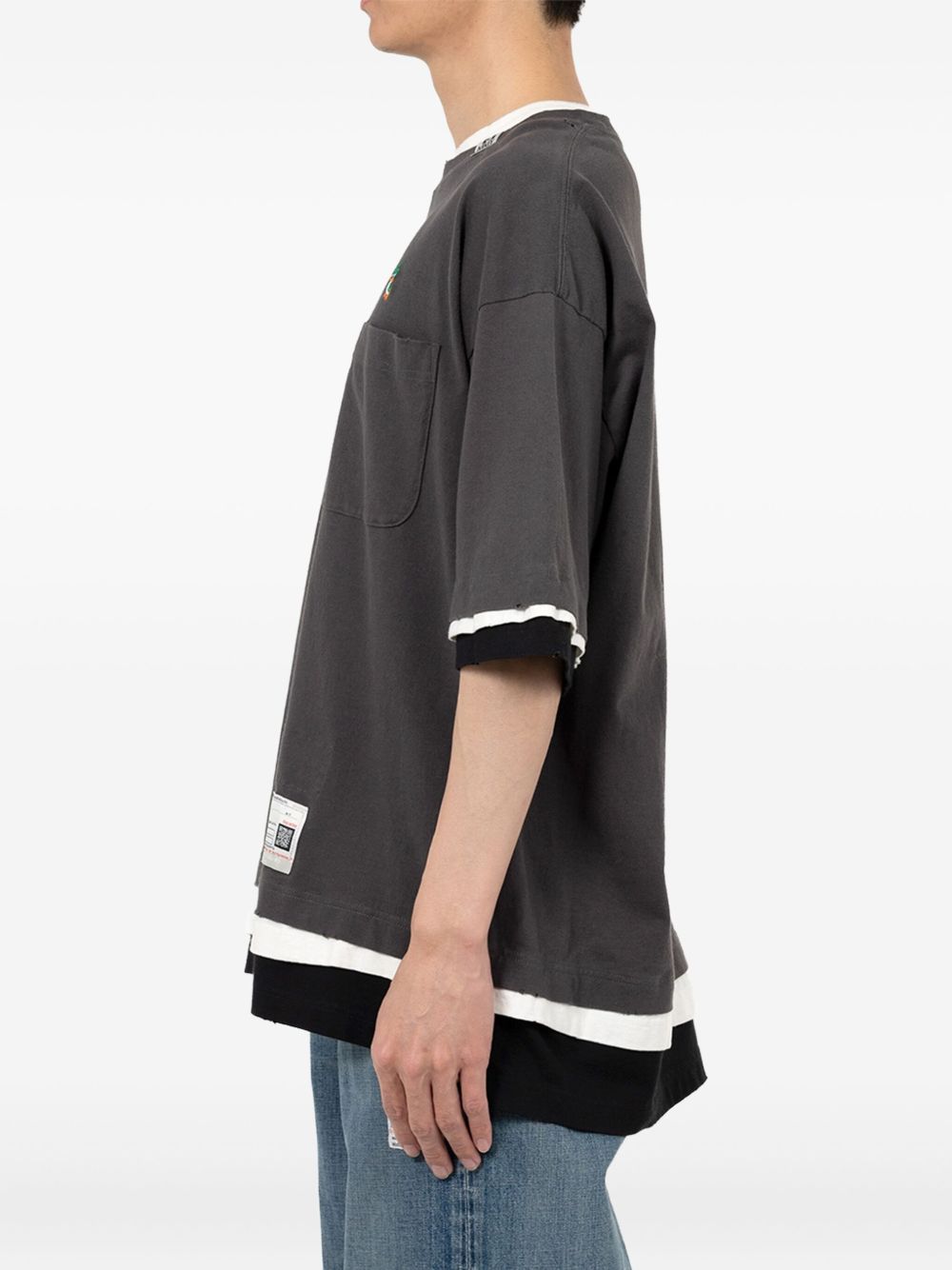 layered pocket T-shirt