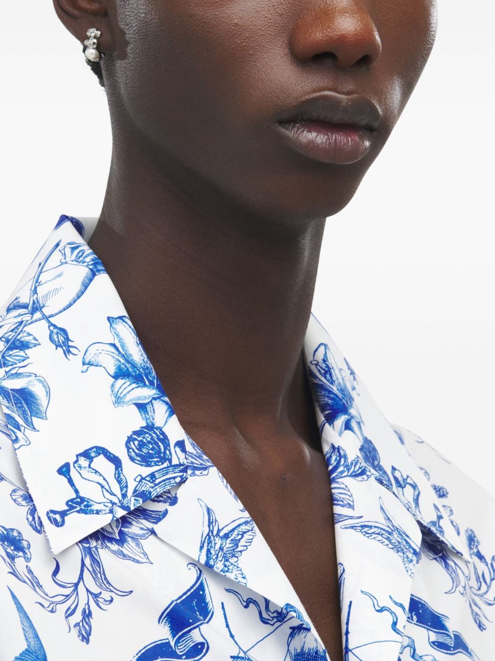 skull pearl-embellished earring