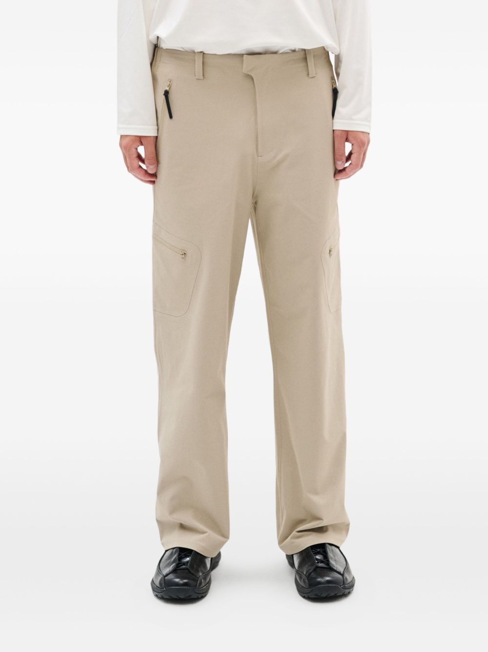 zip-pocket cargo trousers
