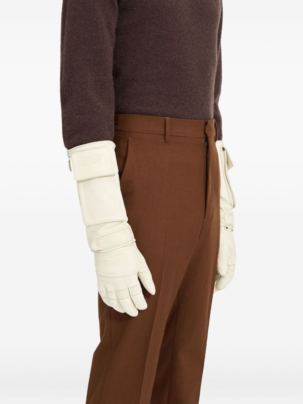 pocket-detail gloves