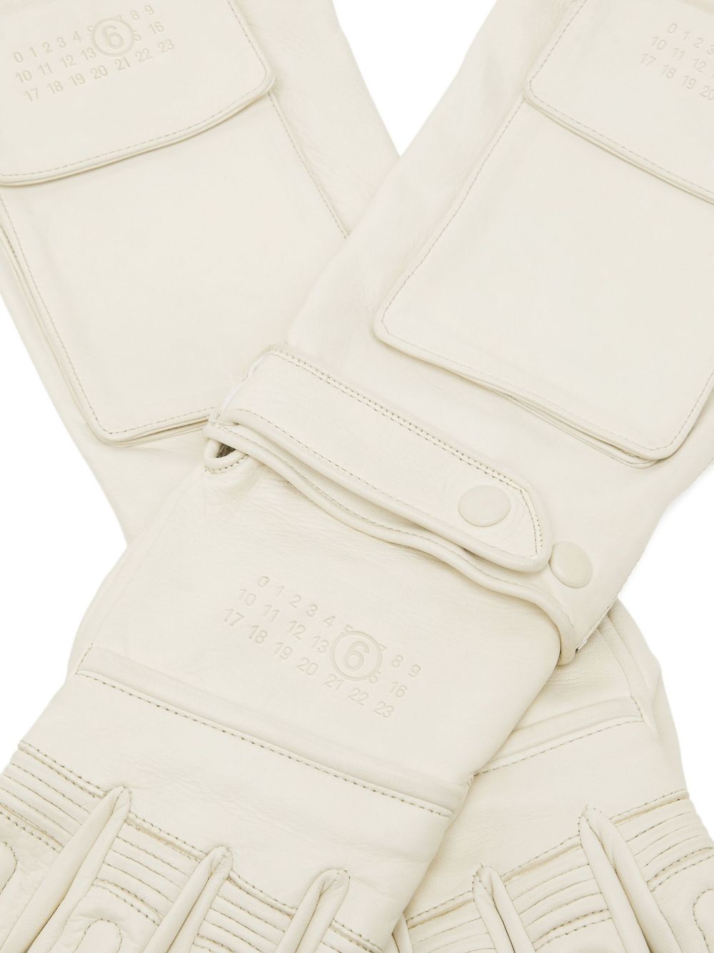 pocket-detail gloves