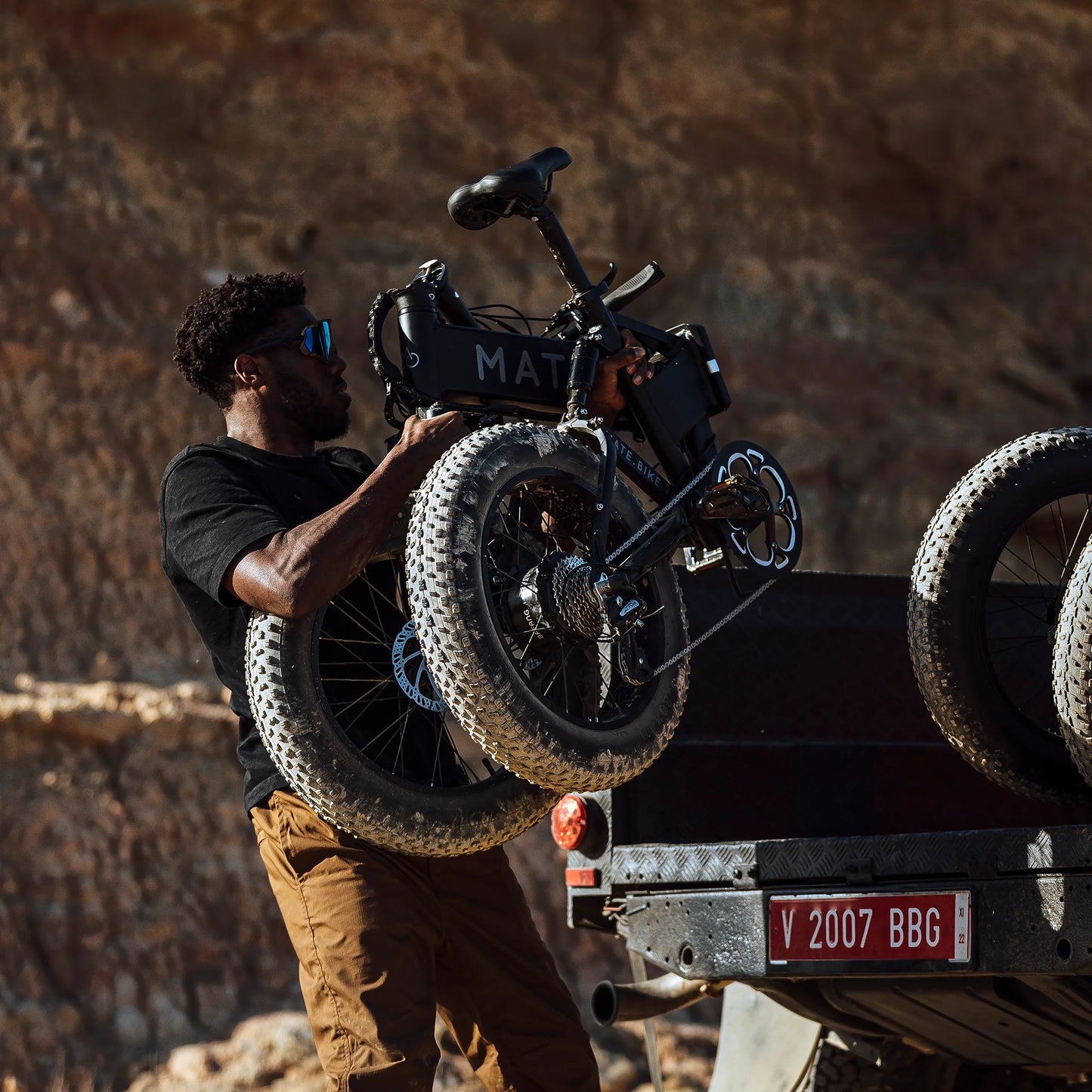 Mate X 250W Subdued Black Bike