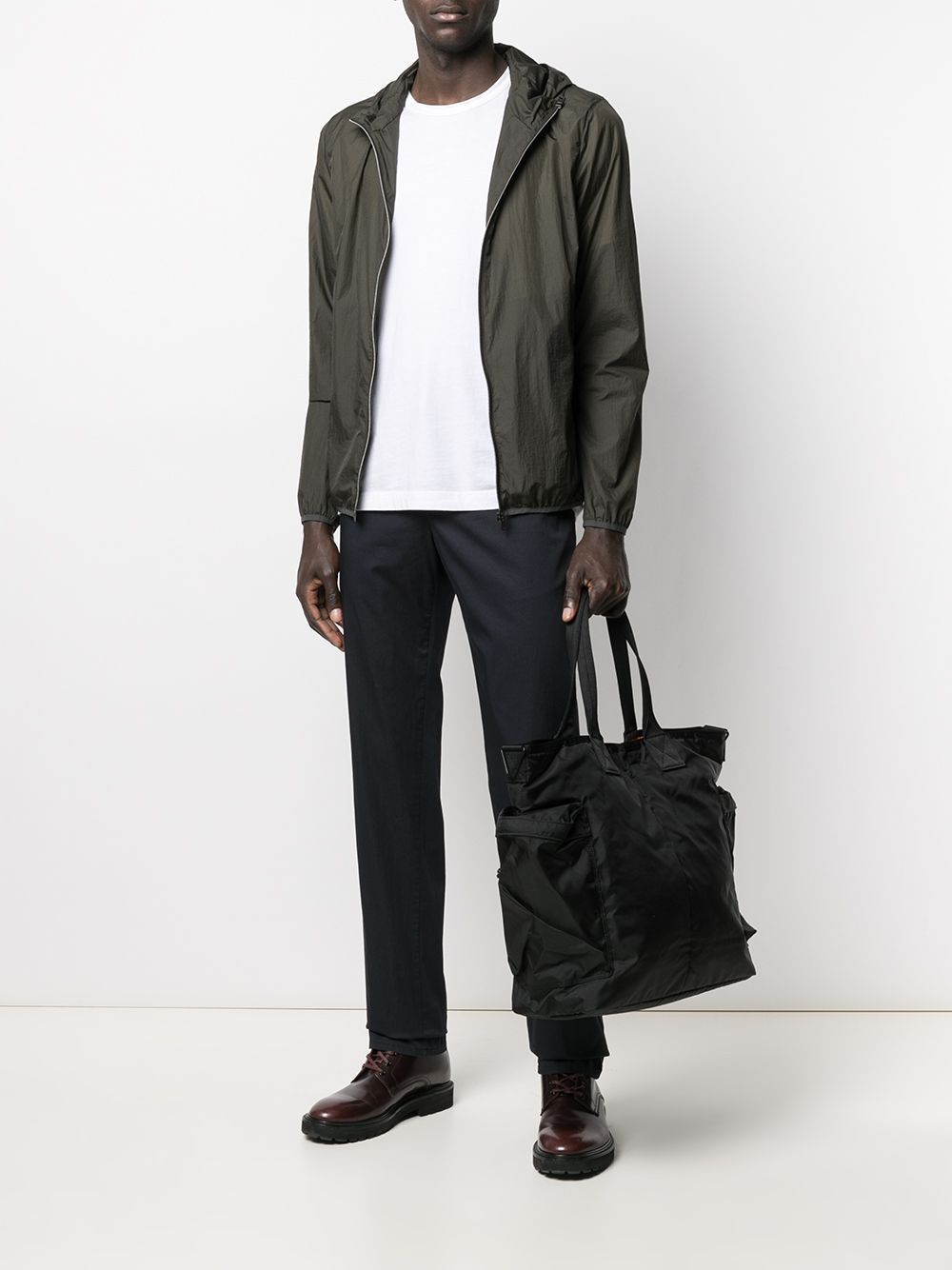 side-pockets tote bag