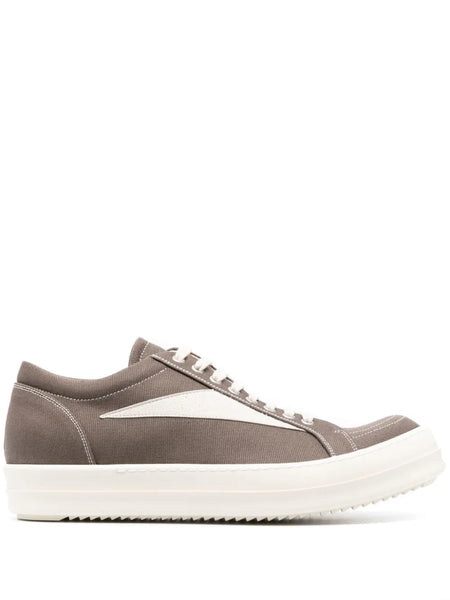 Vintage Patch-Detail Sneakers