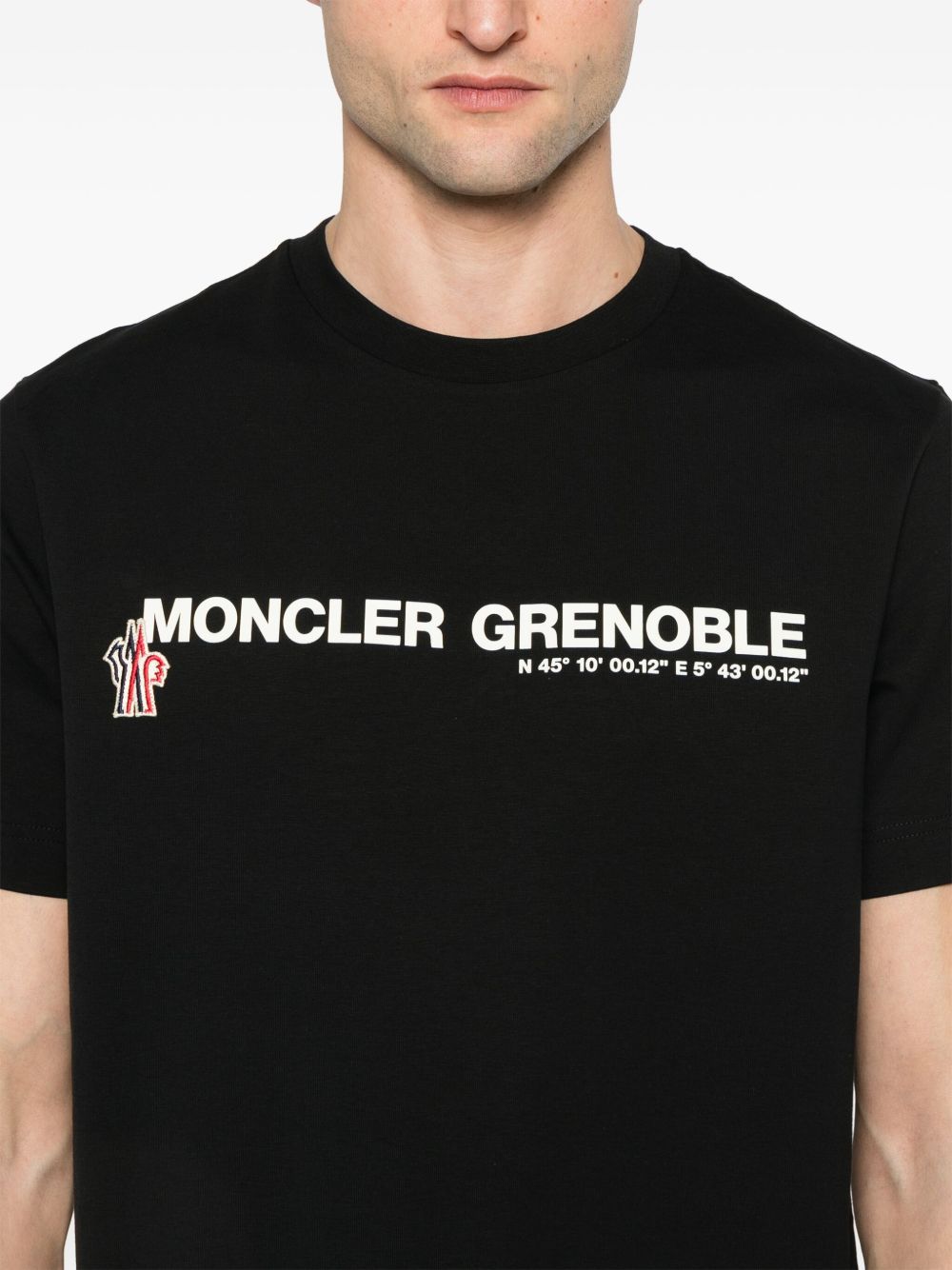 short-sleeve T-shirt  