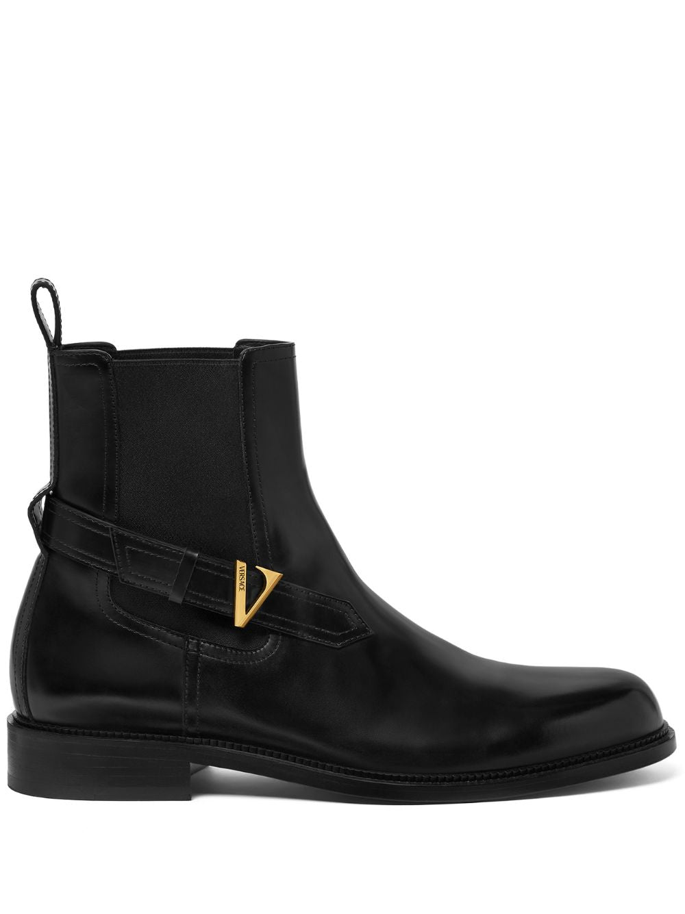 round-toe boots