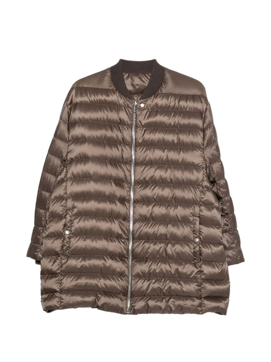 zip-fastening padded jacket