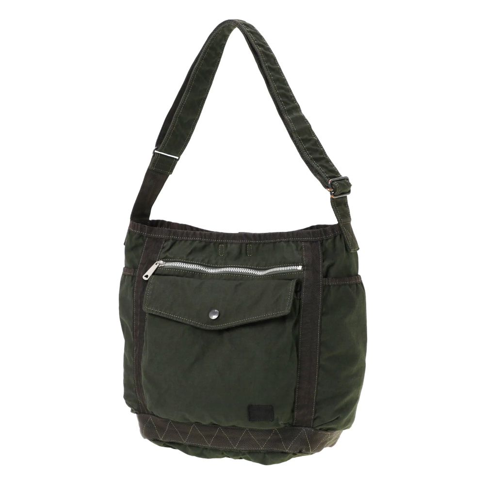 zip-pocket shoulder bag