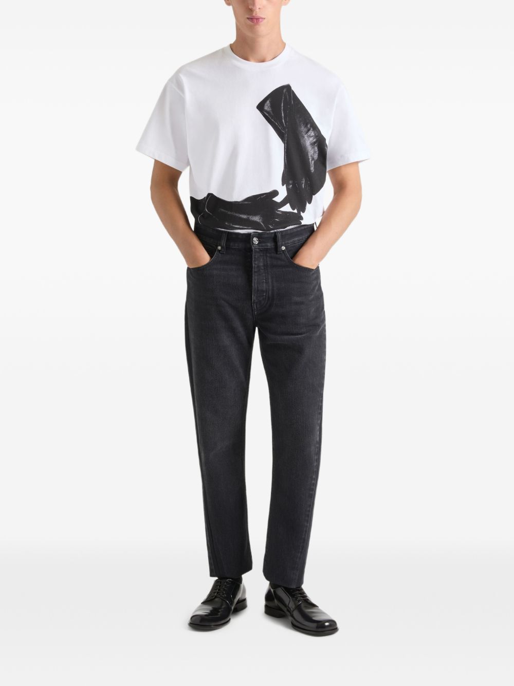 straight-fit trousers