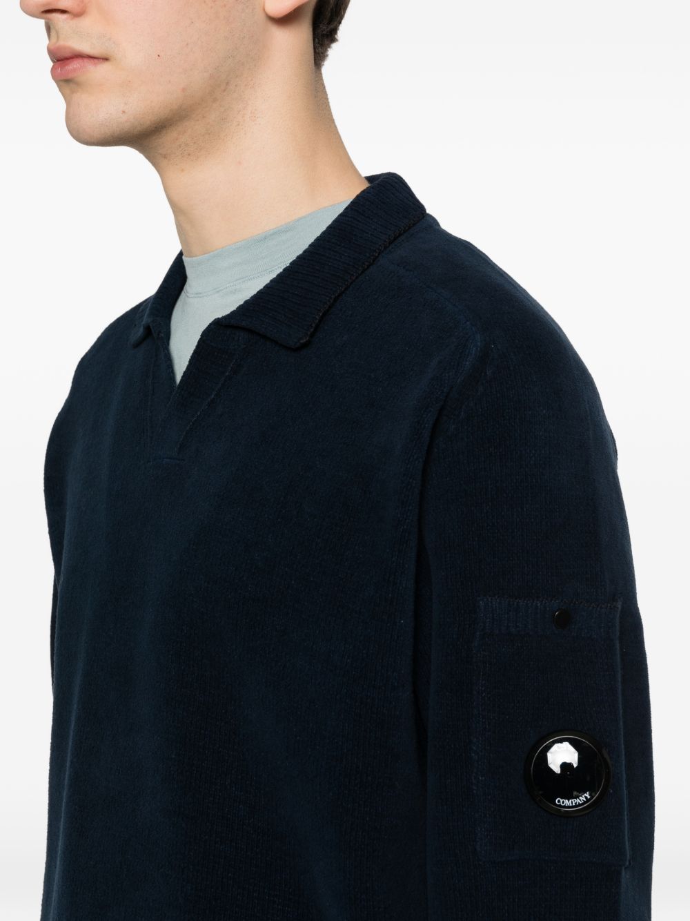 V-neck pocket-sleeve sweater