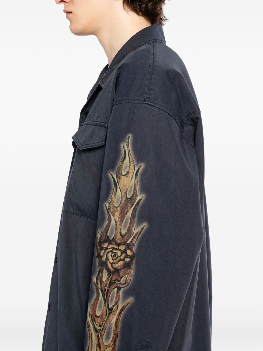 sleeve graphic pocket shirt