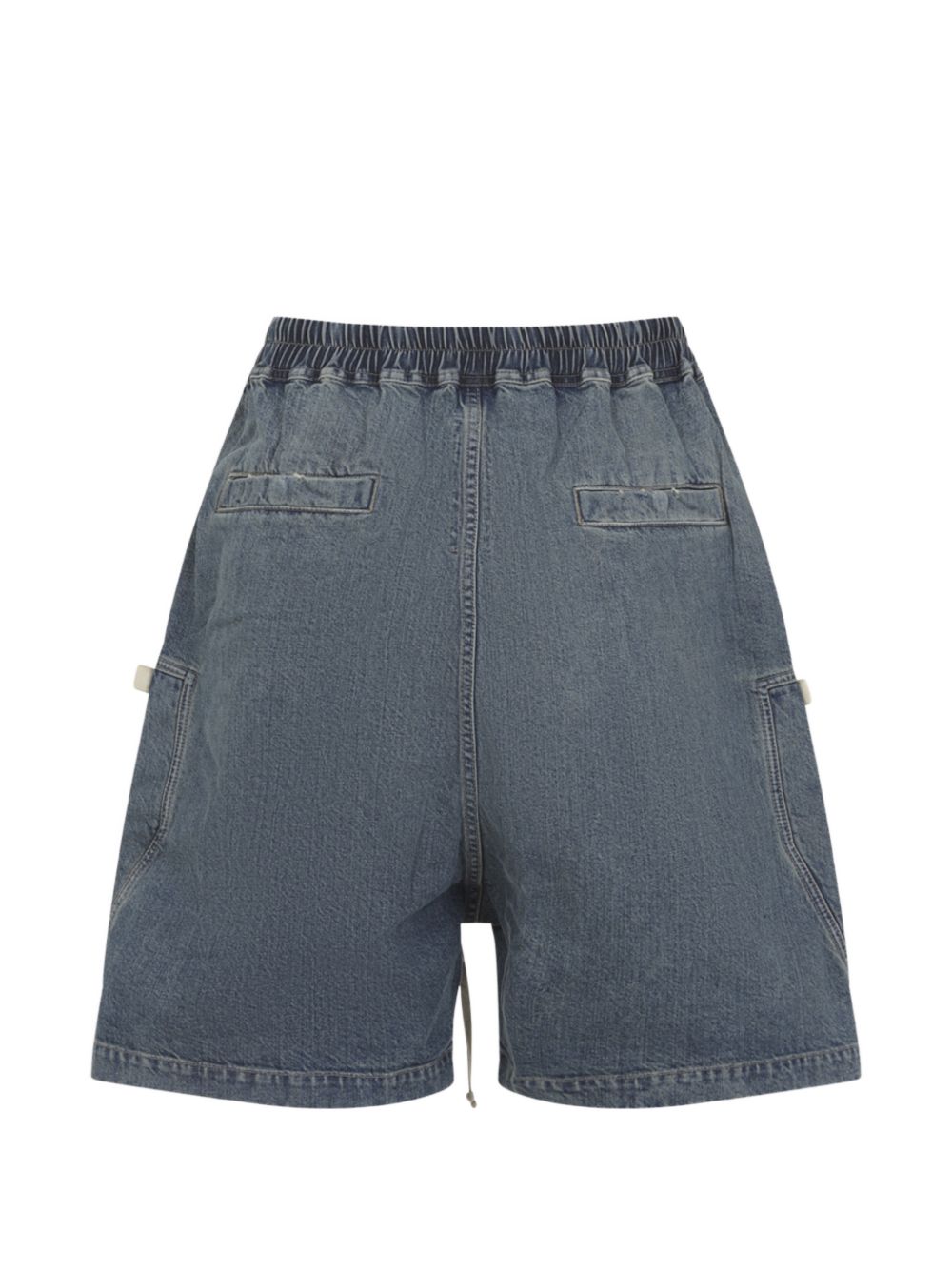 zip-fastening pocket shorts