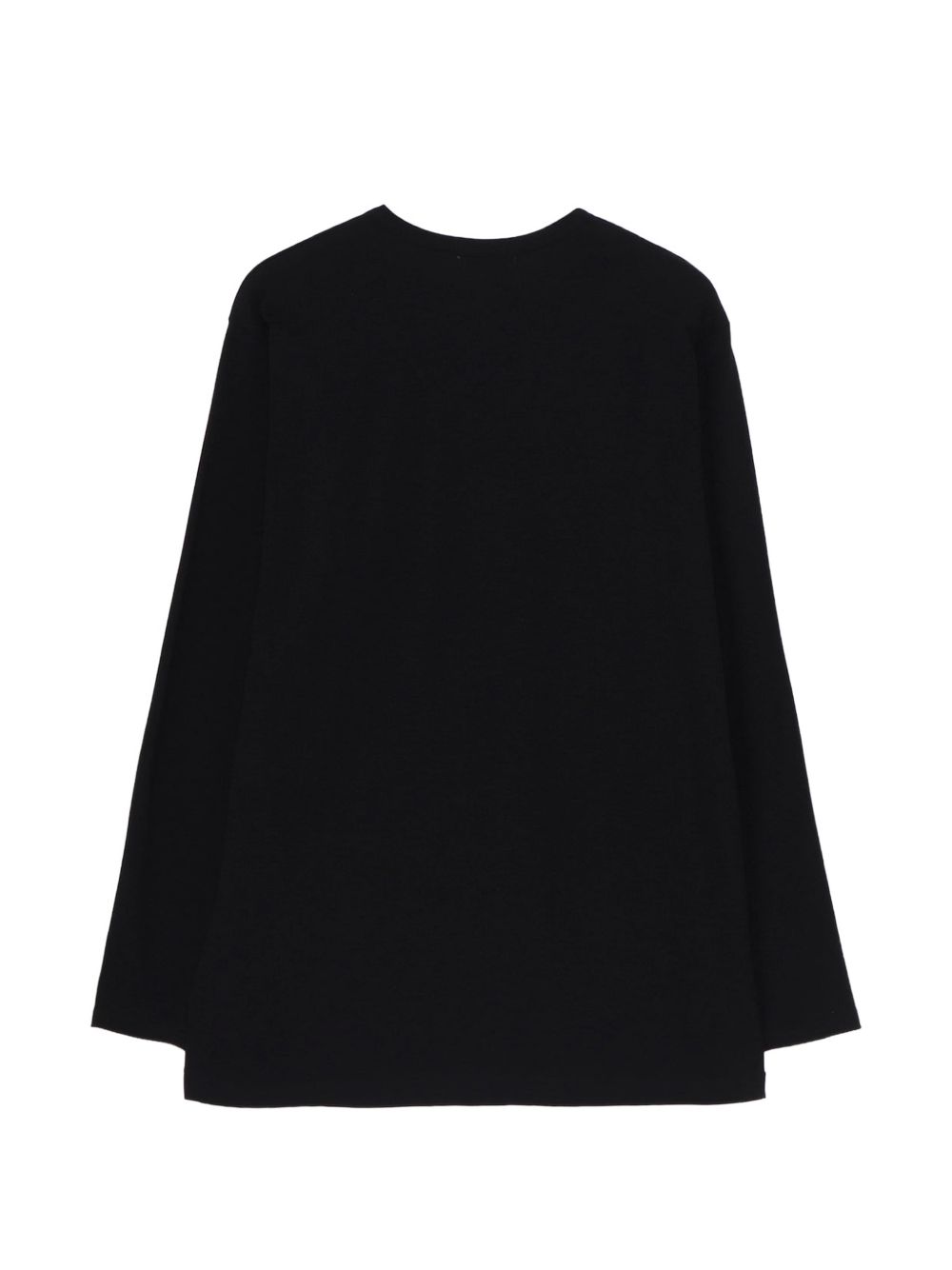 long-sleeved T-shirt