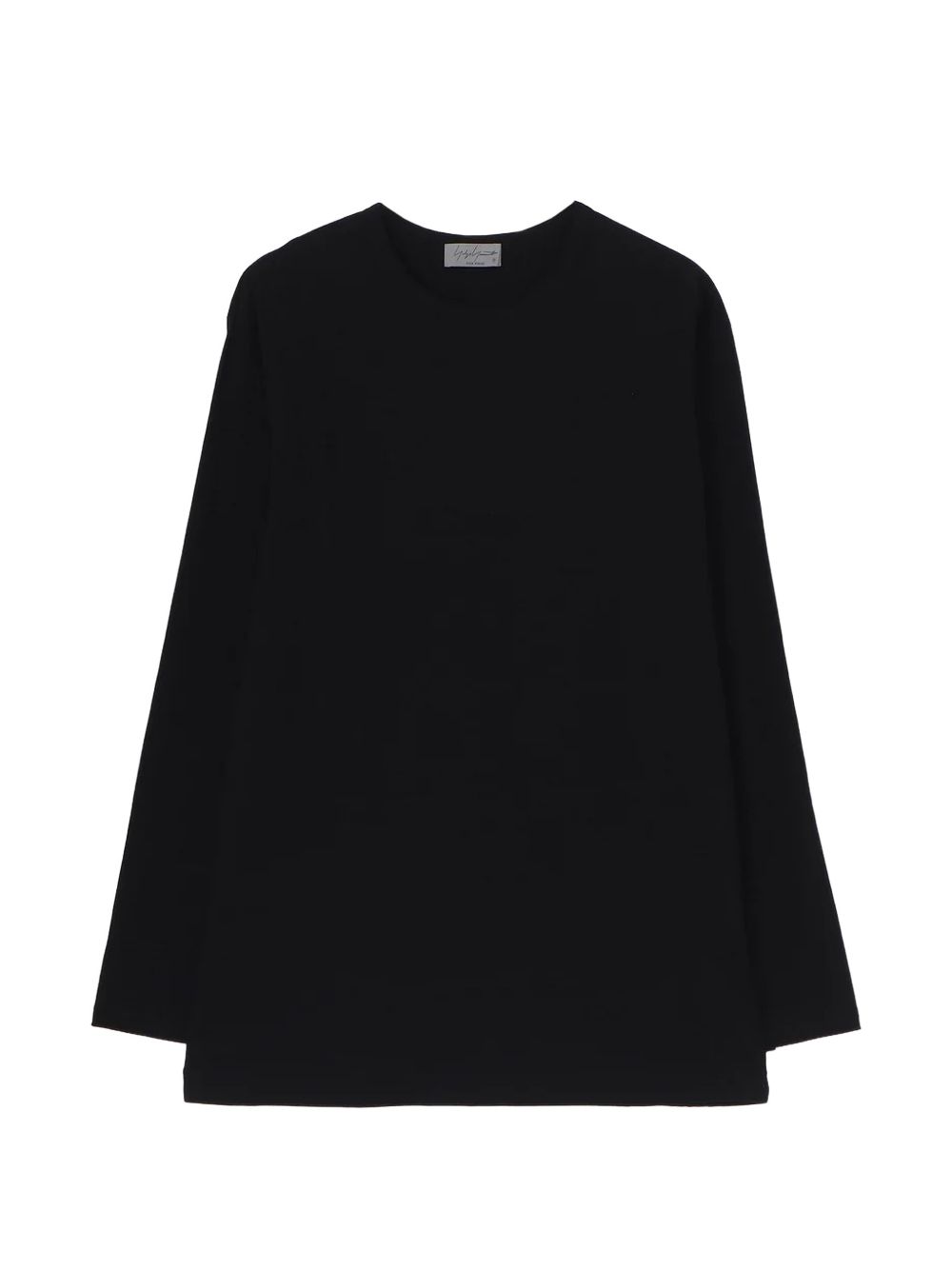 long-sleeved T-shirt