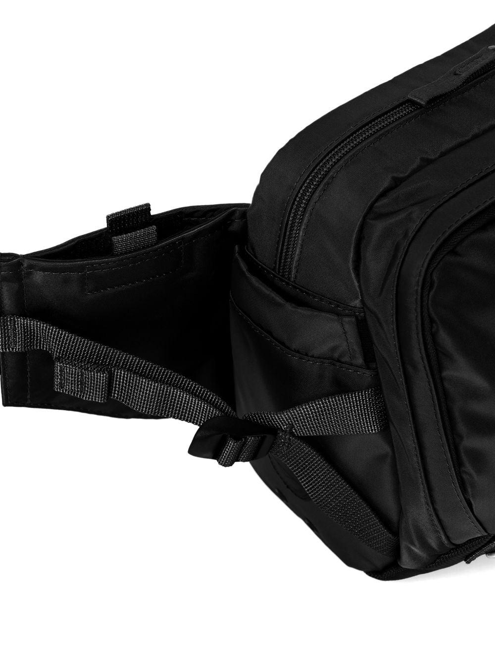 chain-detail shoulder bag