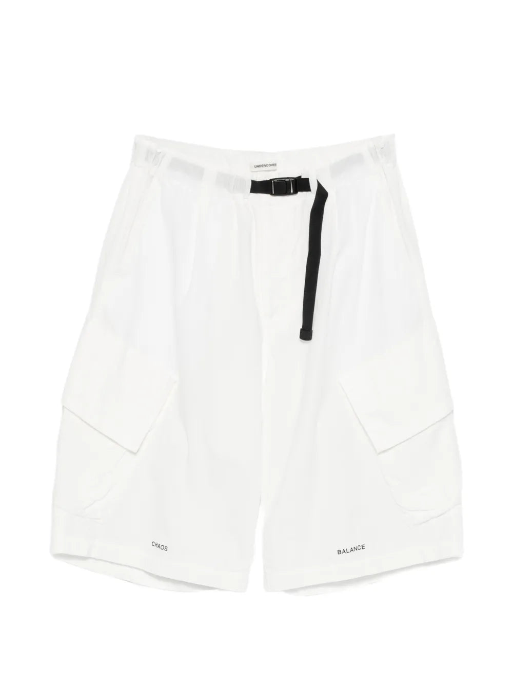Buckle-Fastening Shorts