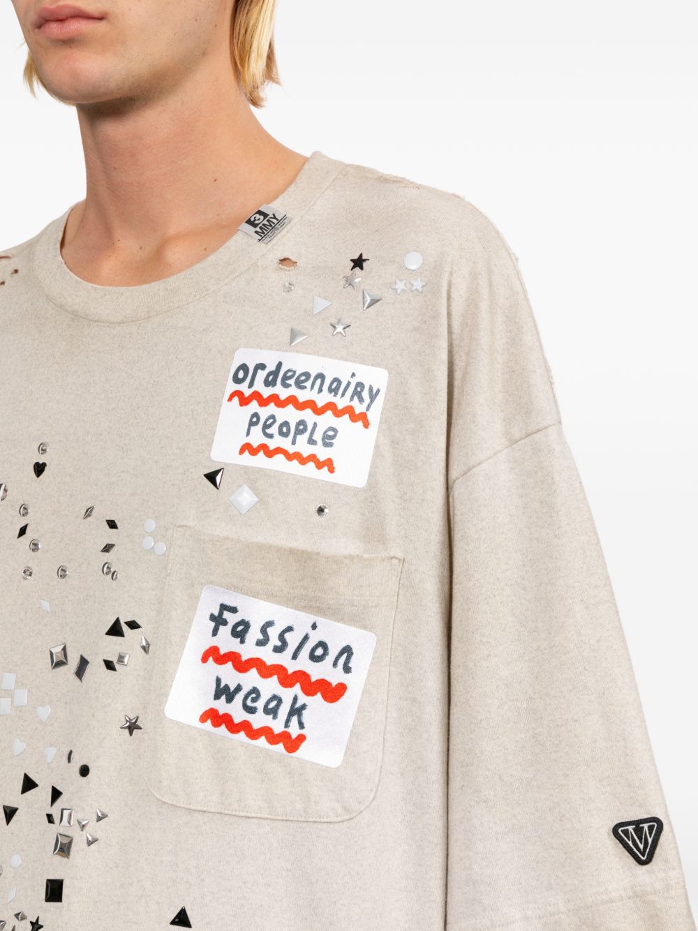 embellished-sticker T-shirt