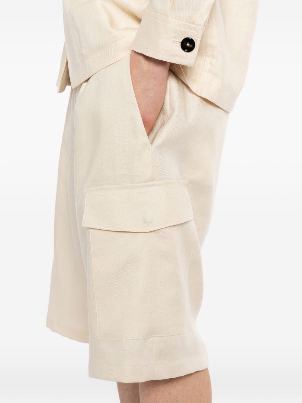pleated cargo trousers