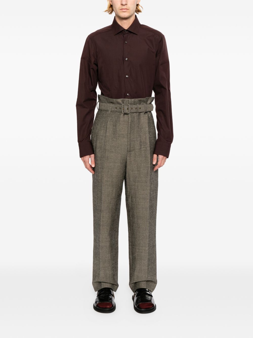 belted trousers