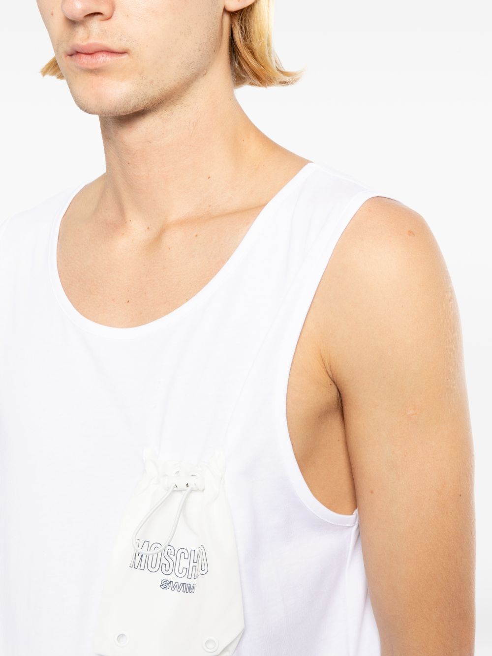 pocket-detail vest