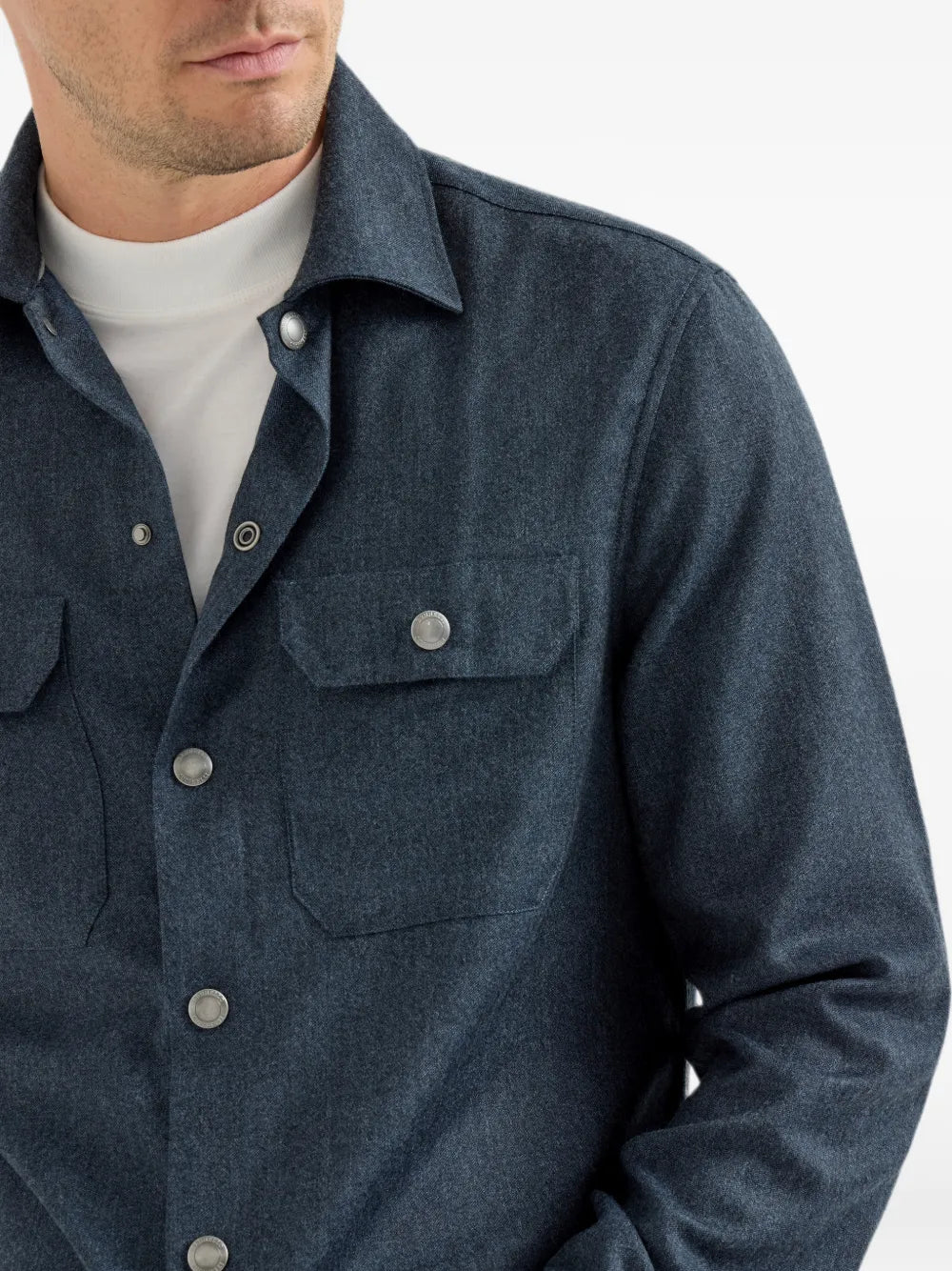 virgin-wool flannel overshirt with spread-collar and chest-pockets