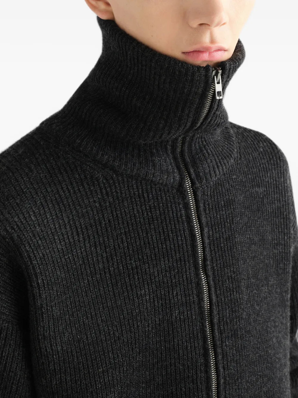 zipped cardigan in virgin wool