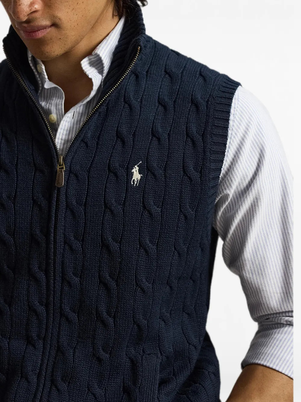 cable-knit zip-up sleeveless cardigan
