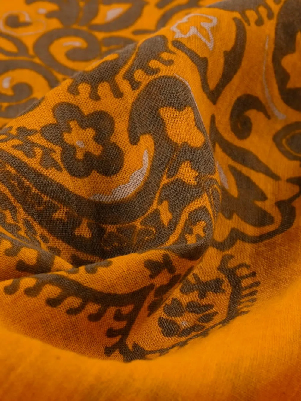 logo-print paisley-pattern scarf