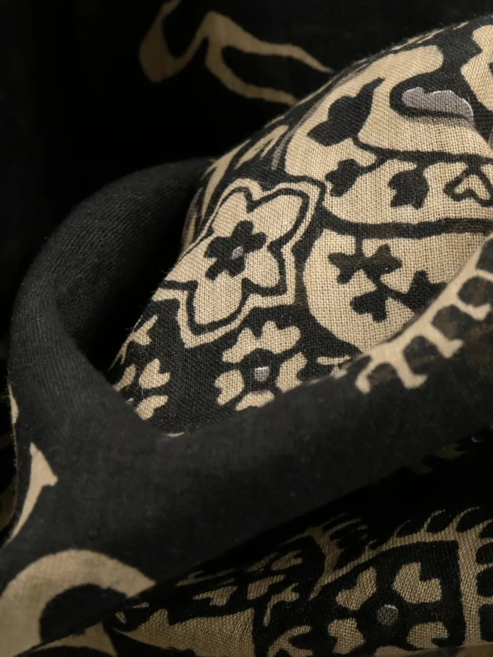 logo-print paisley-pattern scarf