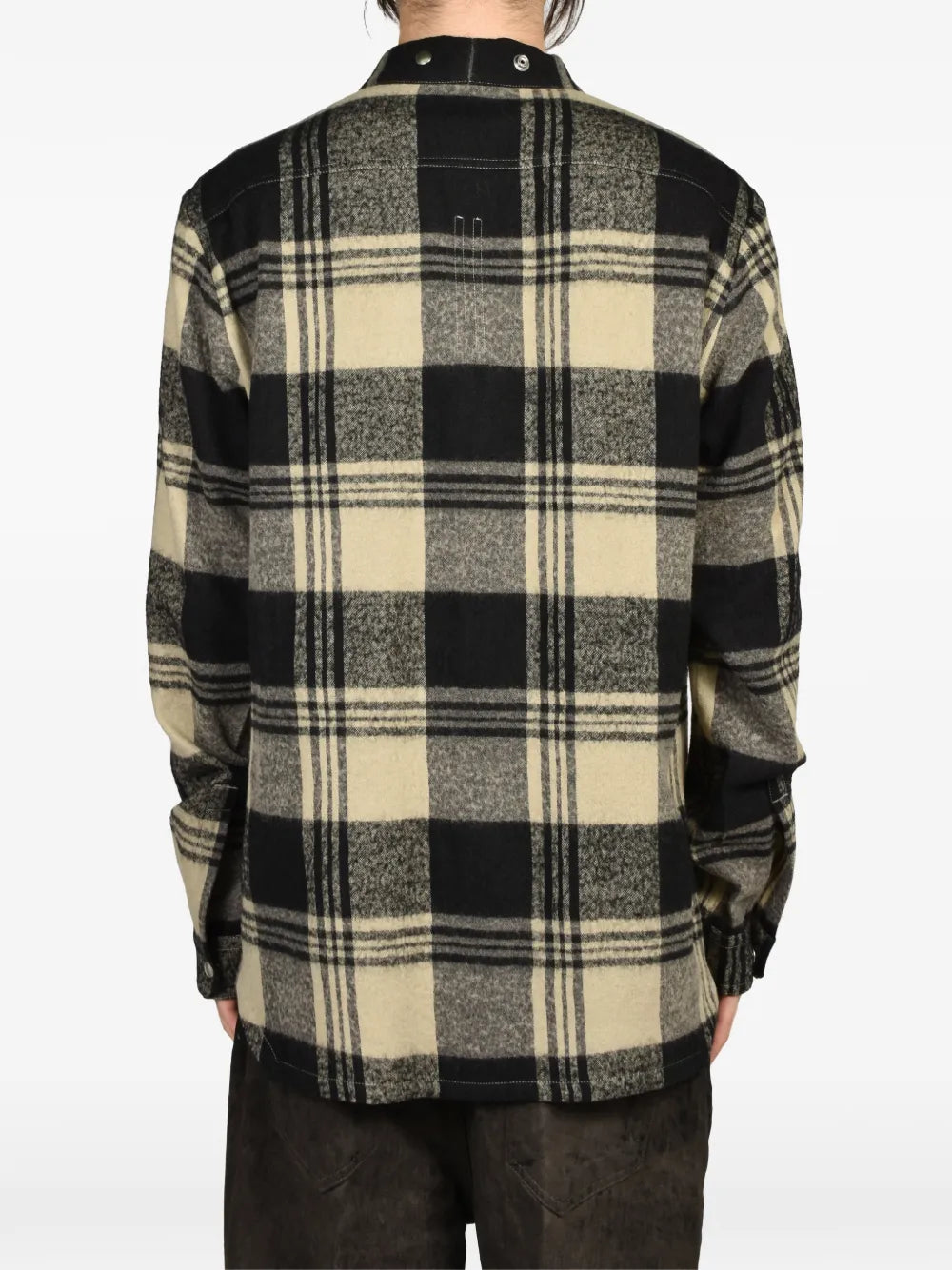 Larry Fogpocket V-neck shirt