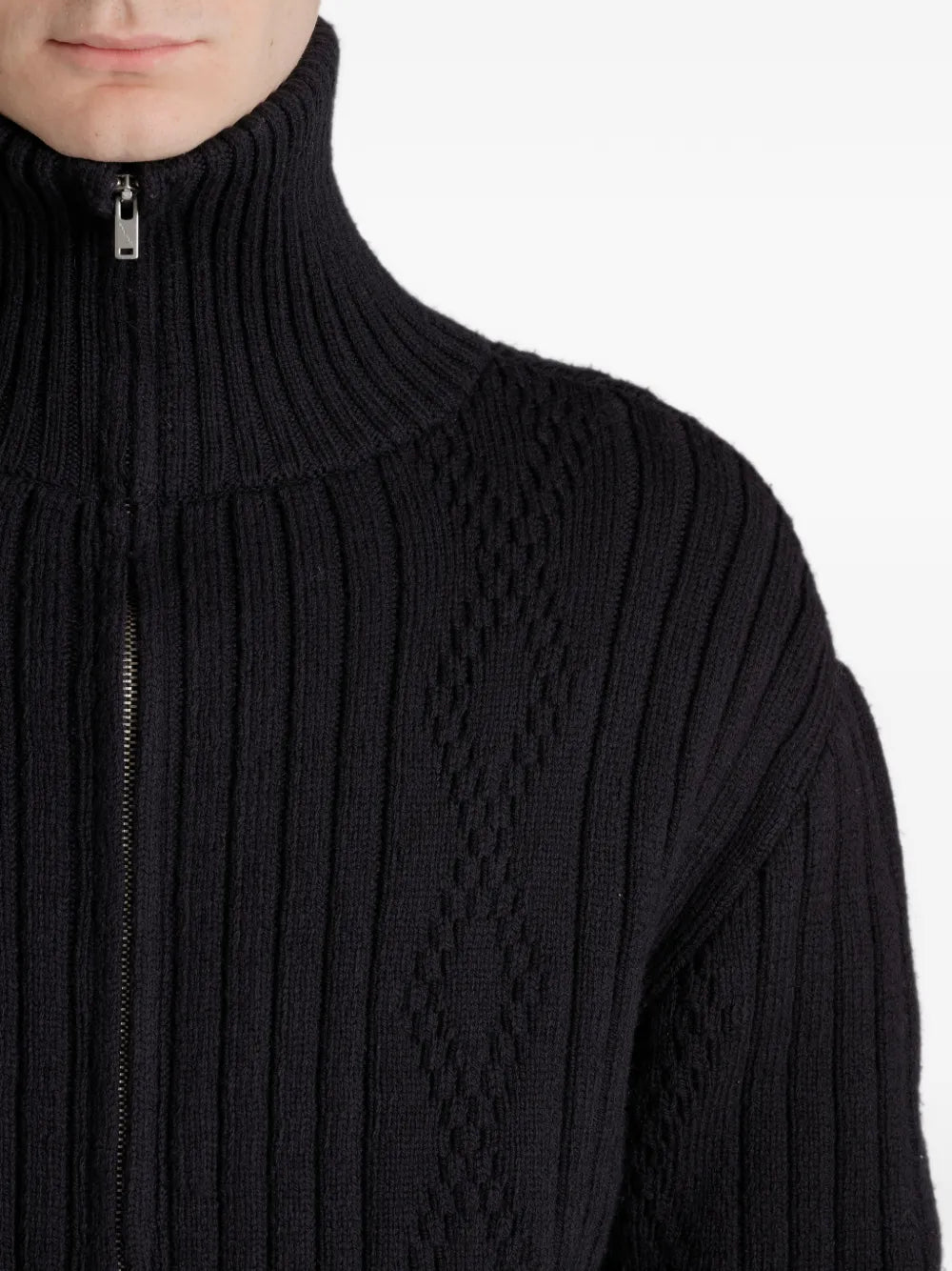 Lot.533 cable-knit zip-up cardigan