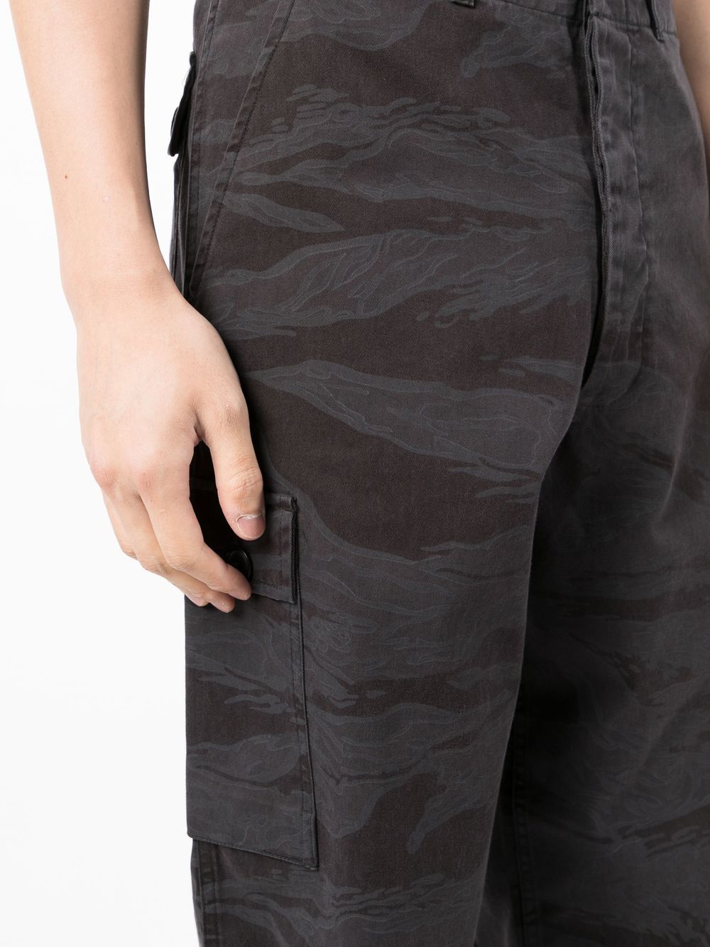Camouflage-Print Cargo Trousers